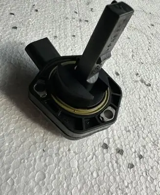 Volkswagen Golf Plus Oil level sensor 1J0907660C 6PR00807903