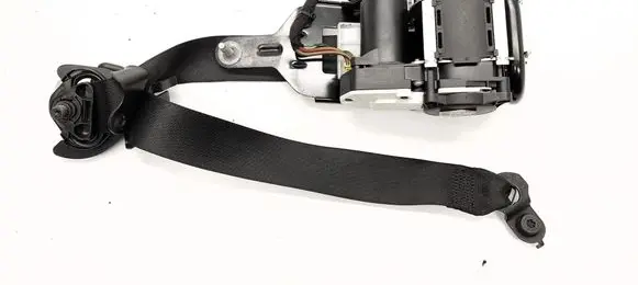 Mercedes-Benz C W204 Front seatbelt 616774500