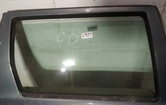 Volvo V70 Rear door window glass AS2