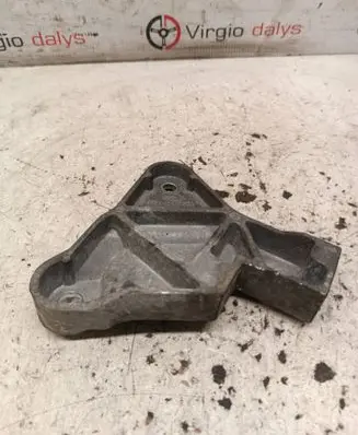 Jaguar XF X250 Gearbox mounting bracket CX235G269AA