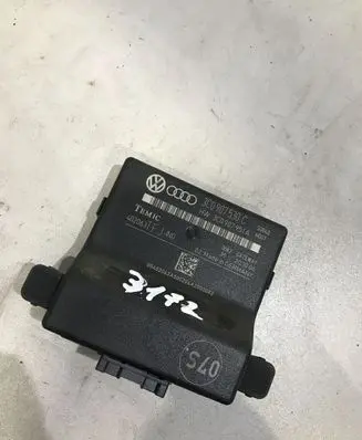Volkswagen PASSAT B6 Gateway control module 3C0907530C