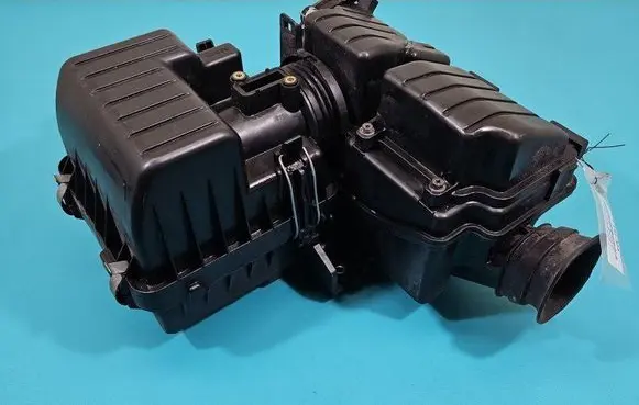 Air filter box