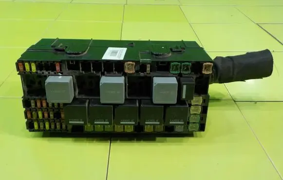 Ford Transit Fuse box set BK2T14A175CA 17AB193