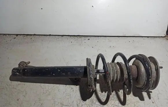 BMW 3 E46 Front shock absorber with coil spring 6759097