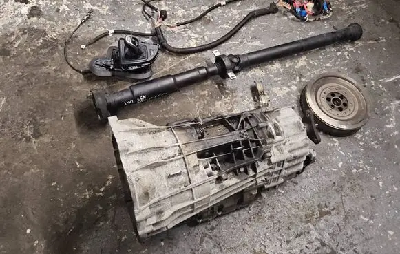 BMW 1 E82 E88 Automatic gearbox 436000032 7611989 GS7D36SQ