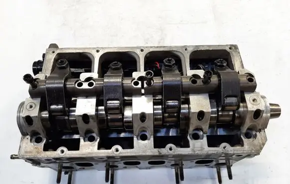 Volkswagen Golf IV Engine head 038103373R
