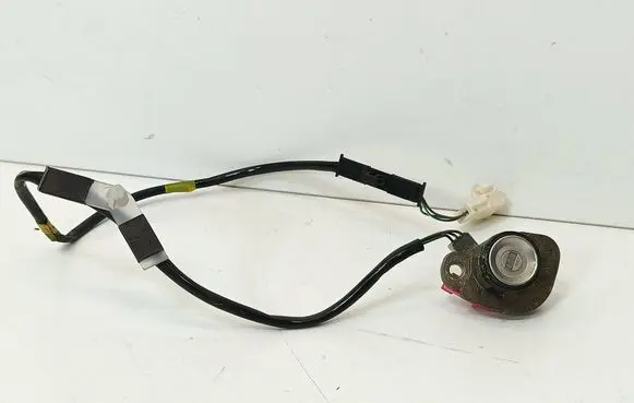 Lexus LS 400 Front door lock (next to the handle) L204