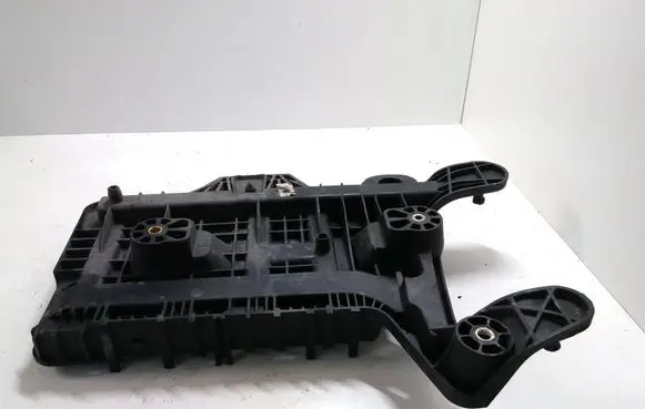 Volkswagen Golf VI Battery tray 1K0915333