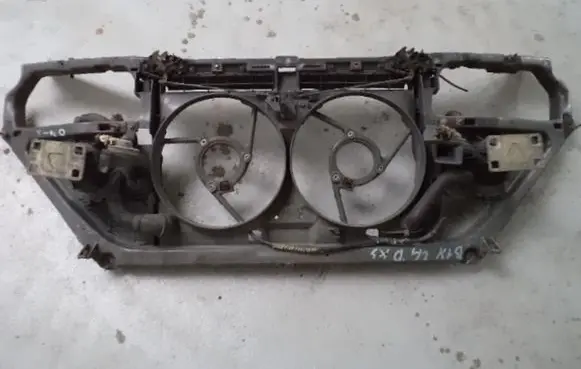 Peugeot 605 Front bodywork piece 