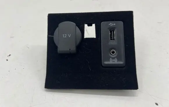Porsche Panamera (971) USB socket connector 971857273D 971863797C 9P1035222A
