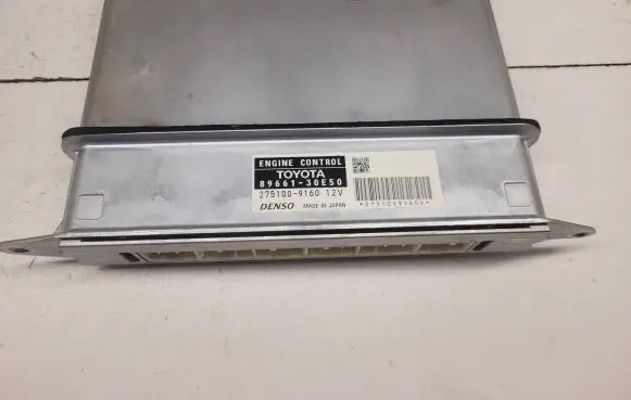Lexus GS 300 350 430 450H Engine control unit/module 8966130E50 2751009160