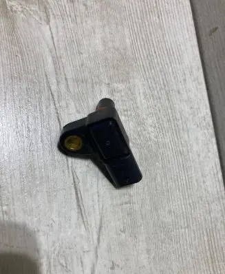 Mercedes-Benz C W204 Air pressure sensor a0081538923