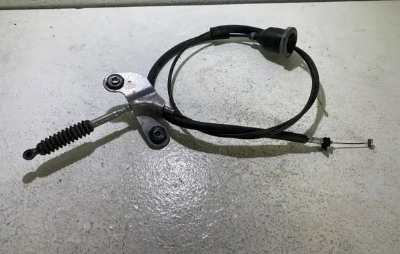 Dodge Challenger Gear shift cable linkage