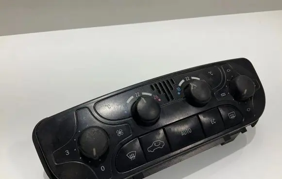 Mercedes-Benz C W203 Climate control unit 2038300785 0019453 9140010485