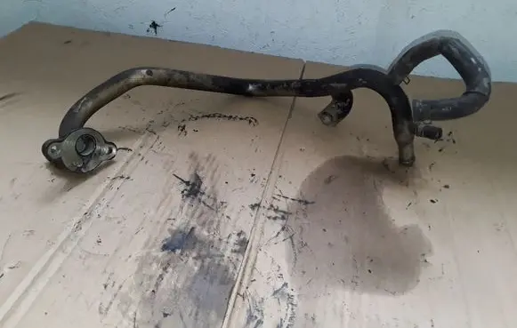 Nissan Navara D40 EGR valve line/pipe/hose NOCODE