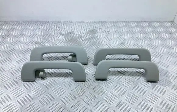 Audi Q3 8U A set of handles for the ceiling 8R0857607J 8R0857607H