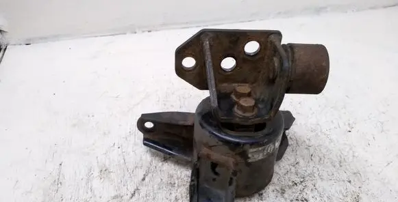 KIA Sportage Engine mount bracket