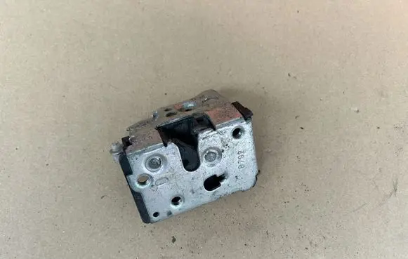 Fiat Punto (176) Sliding door lock 