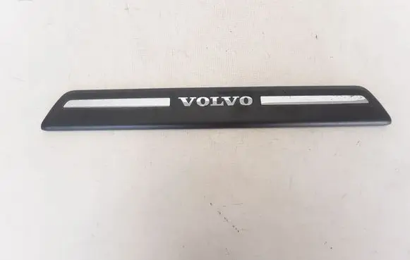 Volvo V40 Front sill trim cover 31265842