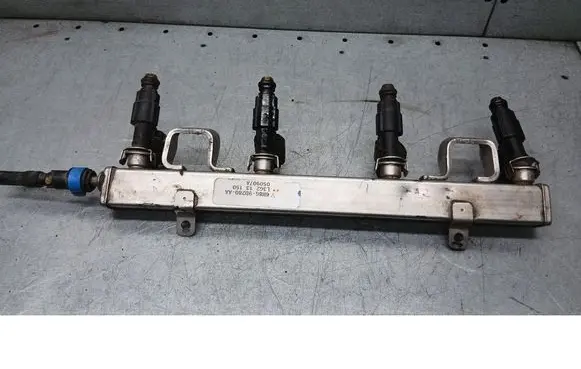 Mazda 3 I Fuel injector supply line/pipe 6M8G-9S280-AA