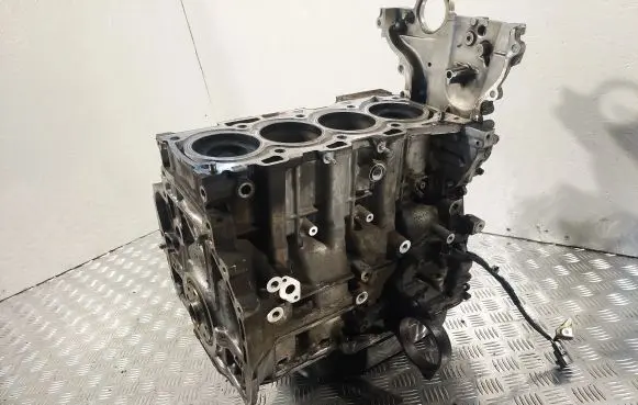 Toyota Avensis T250 Engine block 114000R020 22G25052