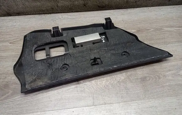 Volvo V70 Dashboard lower bottom trim panel 