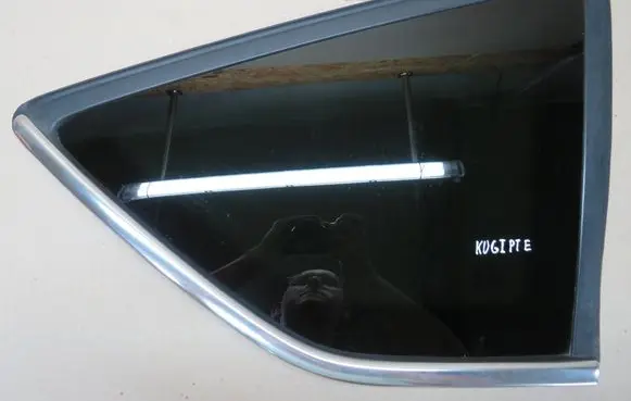 Ford Kuga I Rear side window 8V41S297B00B 43R004523 DOT211M93AS3