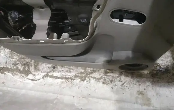 Renault Scenic II - Grand scenic II Front door card panel trim 