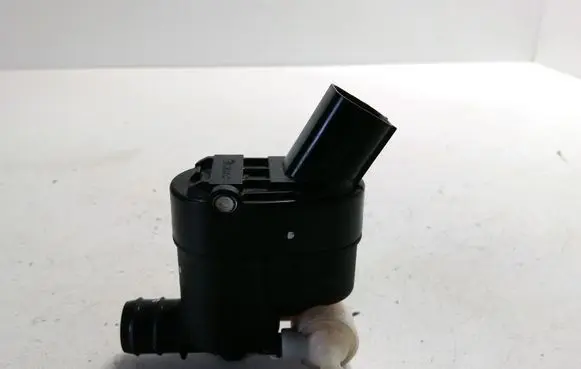 KIA Sportage Windscreen/windshield washer pump 985102W500