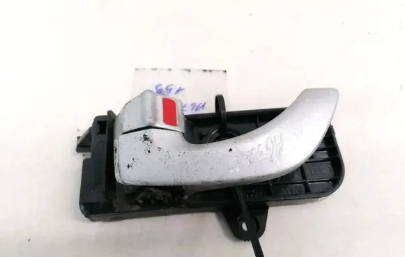 Hyundai Sonata Front door interior handle 82613NF00