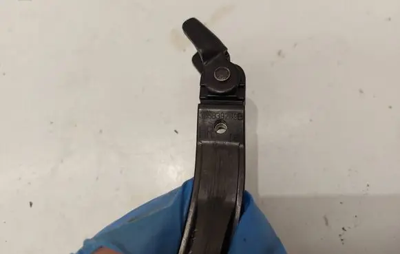 Volkswagen PASSAT B8 Front door check strap stopper 3G0837267