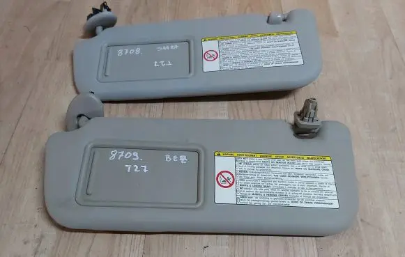 Toyota Avensis T270 Sun visor