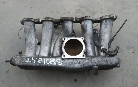 Volvo S60 Intake manifold 9447005