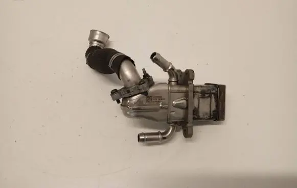 Volvo XC60 EGR valve cooler 30668655 0132290519