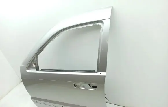 Jeep Grand Cherokee (WK) Front door