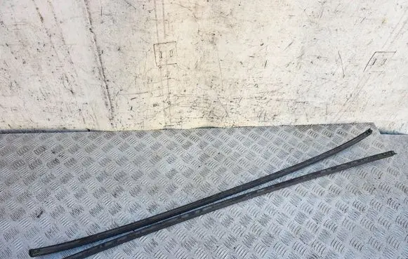 Roof trim bar molding cover