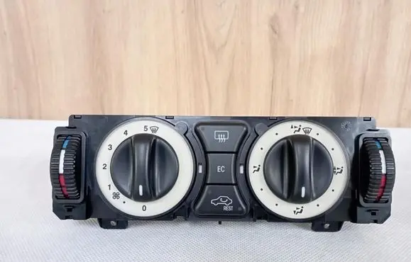 Mercedes-Benz SLK R170 Climate control unit 1708301085 A1708301085