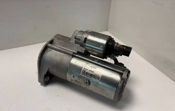 Volkswagen Crafter Starter motor 30302N