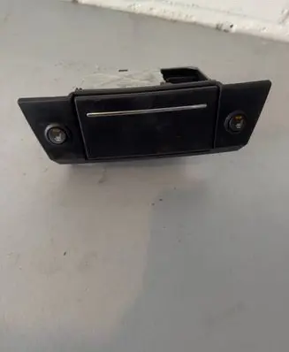 Chrysler 300 - 300C Ashtray (front) 
