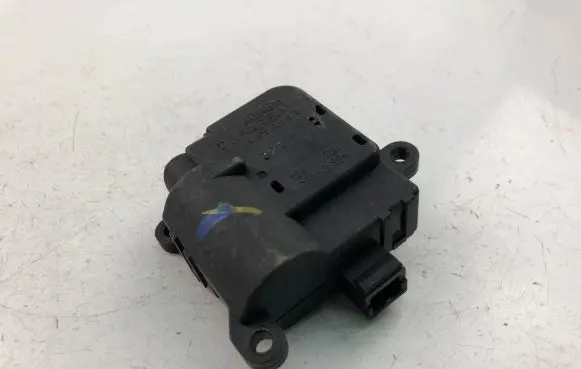 Peugeot 307 Intake manifold valve actuator/motor A21900100