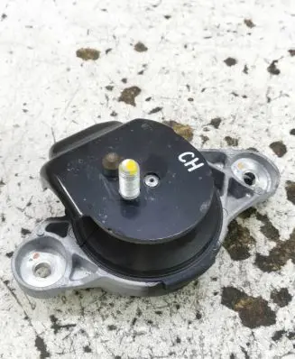 Subaru Impreza V Engine mount bracket