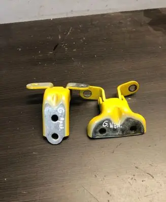 Rear door hinge set