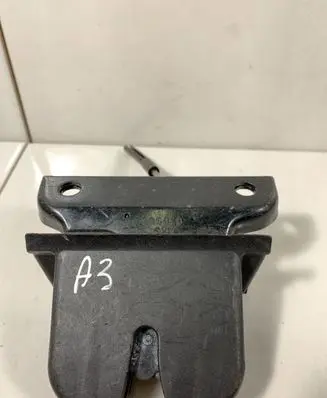 Audi A3 S3 8L Tailgate/trunk/boot lock/catch/latch 8L0827520C