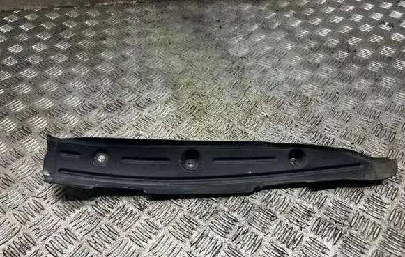 Fender end trim