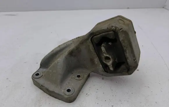 Jeep Grand Cherokee (WK) Engine mount bracket 52090309ad