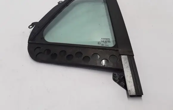 Volvo V60 Rear vent window glass 