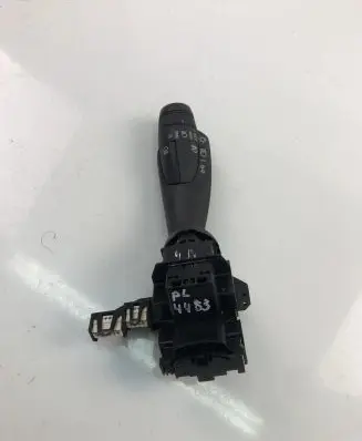 Volvo XC40 Indicator stalk 31481371