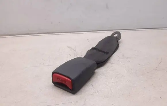 Mitsubishi Galant Rear seatbelt buckle 980828DD
