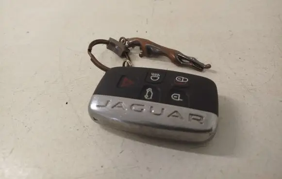 Jaguar F-Pace Ignition key/card 