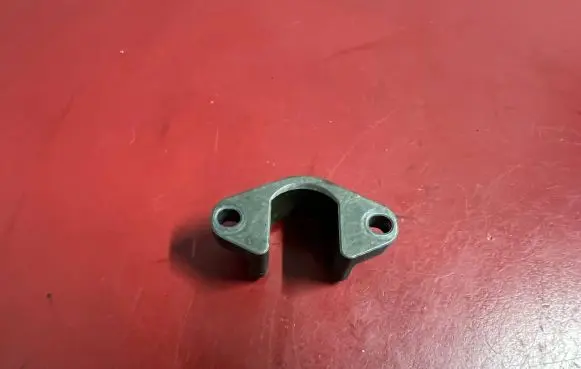 BMW 5 E60 E61 Fuel Injector clamp holder 7787215 13537787215